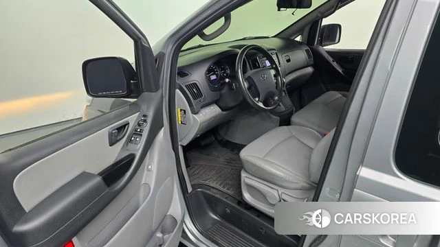 Hyundai The New Grand Starex id 4683642 из Кореи 30