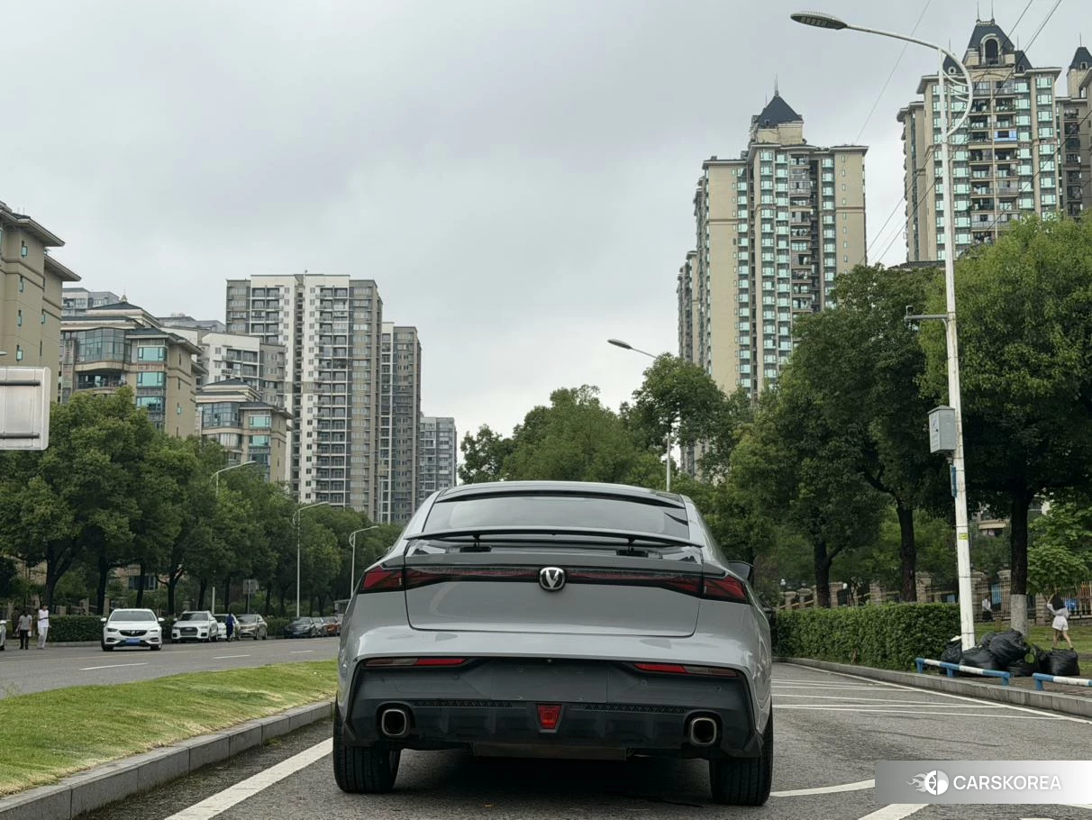 Chang'an UNI-V id 4486492 из Китая 19