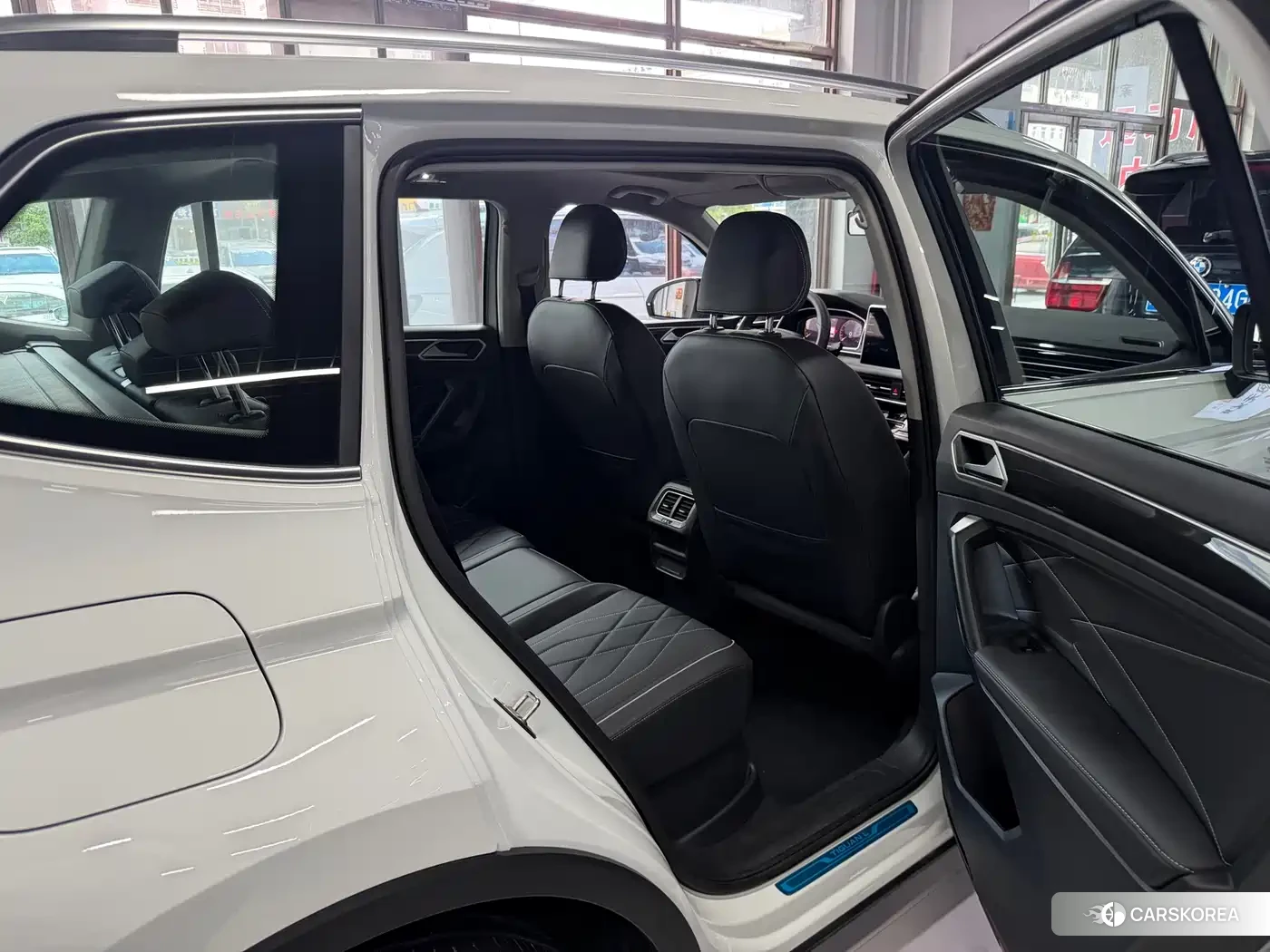 Volkswagen Tiguan L id 4576400 из Китая 12