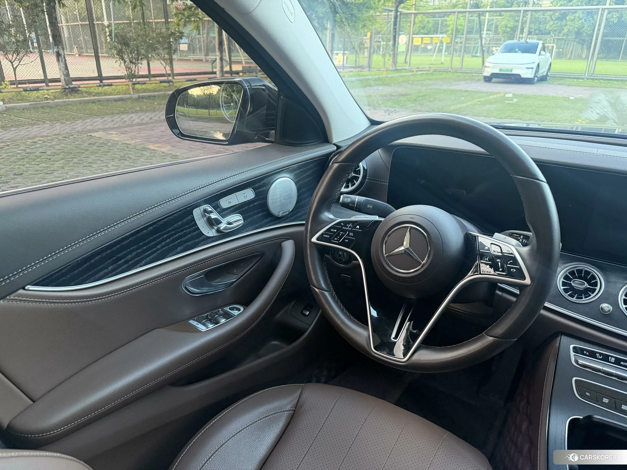 Mercedes-Benz E-Class id 4498889 из Китая 19