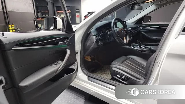 BMW 5 Series (G30) id 3464804 из Кореи 20