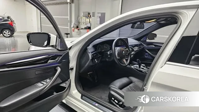 BMW 5 Series (G30) id 3677130 из Кореи 20