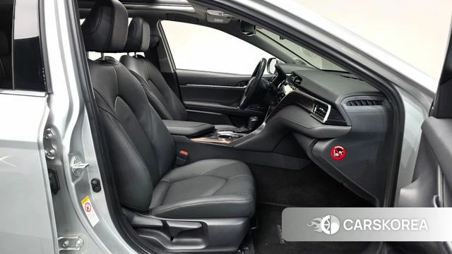 Toyota Camry (XV70) id 3796174 из Кореи 20