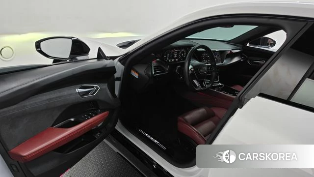 Audi e-Tron GT id 4842517 из Кореи 37