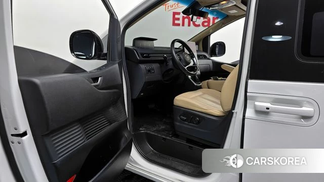 Hyundai Staria id 4018919 из Кореи 20