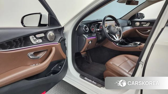 Mercedes-Benz E-Class W213 id 4764715 из Кореи 33