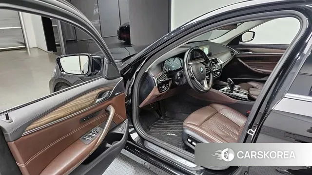 BMW 5 Series (G30) id 3198467 из Кореи 20