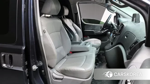 Hyundai The New Grand Starex id 3598877 из Кореи 20