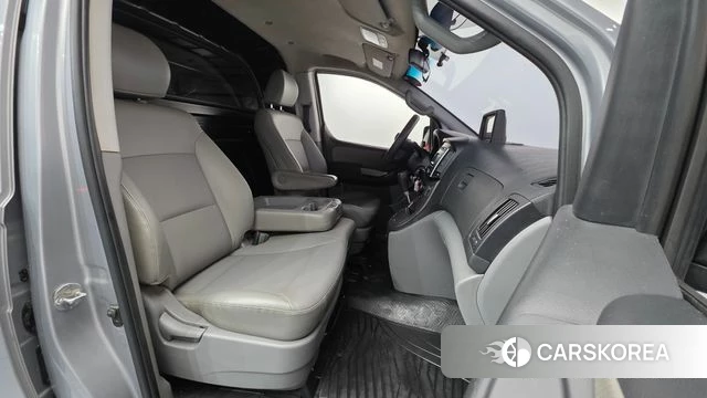 Hyundai The New Grand Starex id 4285133 из Кореи 20