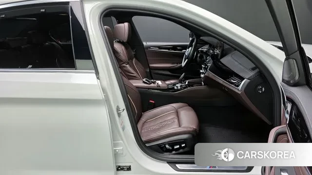 BMW 5 Series (G30) id 3740339 из Кореи 20