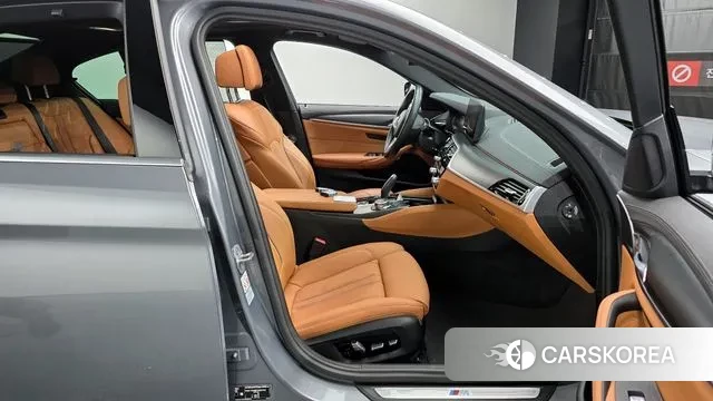 BMW 5 Series (G30) id 3711979 из Кореи 20