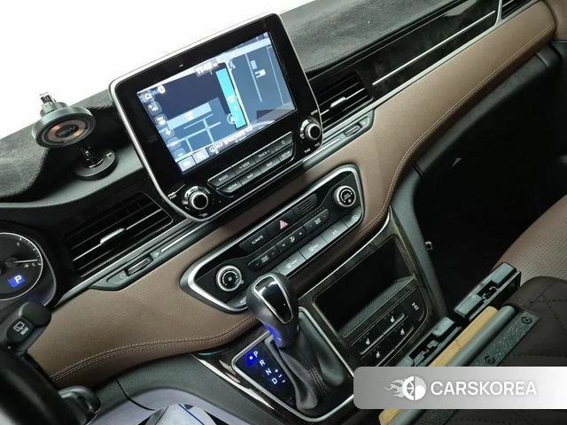 Hyundai The New Grand Starex id 3843900 из Кореи 19