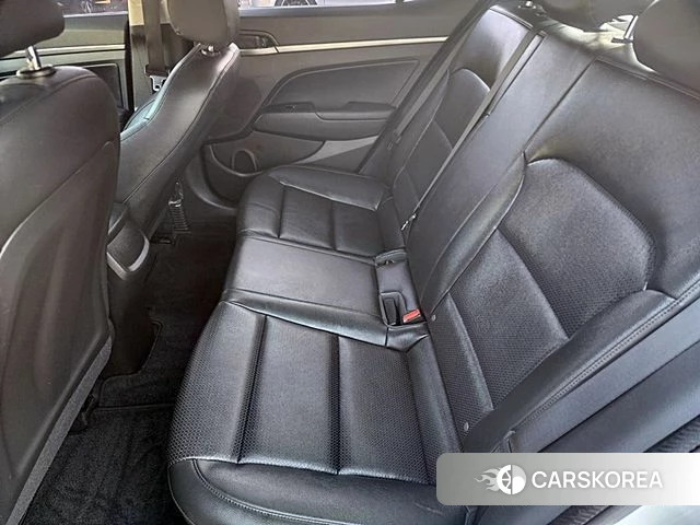 Hyundai Avante AD id 4367715 из Кореи 20