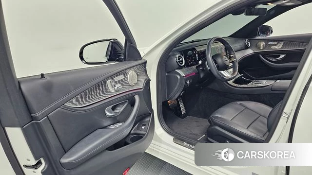 Mercedes-Benz E-Class W213 id 4656279 из Кореи 30