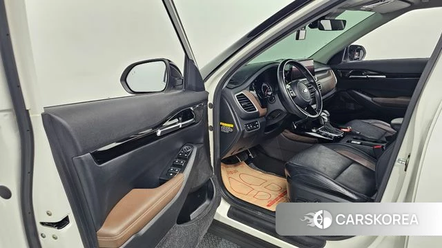 Kia Seltos id 4268971 из Кореи 31