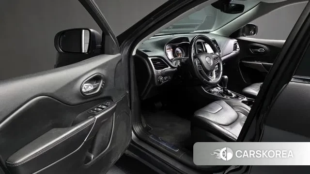 Jeep Cherokee (KL) id 3291493 из Кореи 20