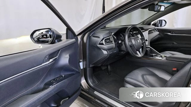 Toyota Camry (XV70) id 4295067 из Кореи 20