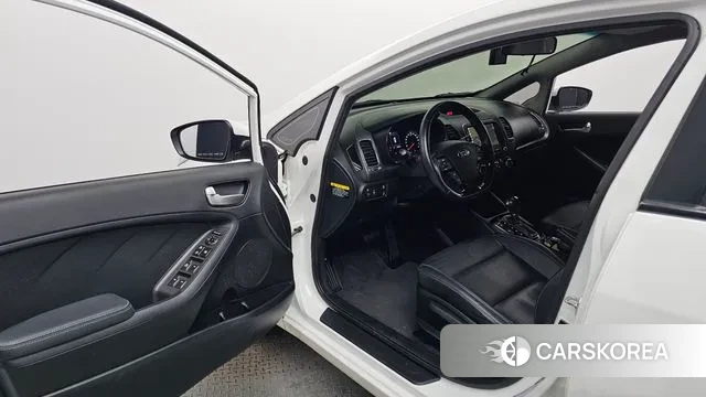 Kia The New K3 id 3558084 из Кореи 20