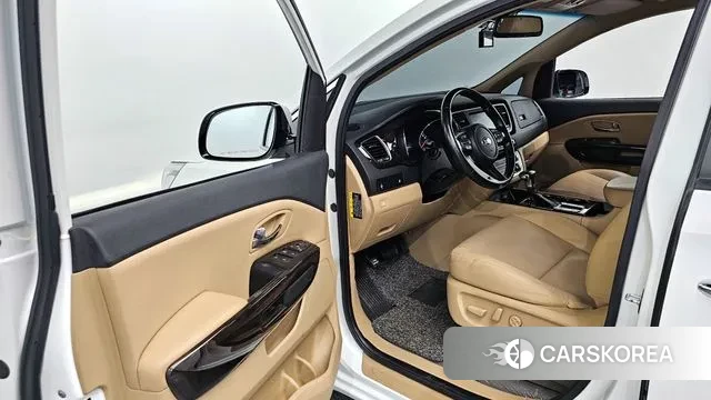 Kia The New Carnival id 3672599 из Кореи 20