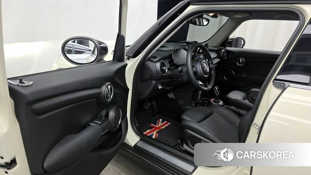 Mini Cooper id 4283468 из Кореи 32