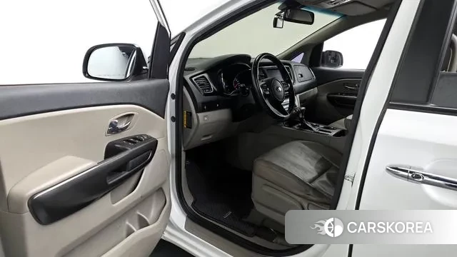 Kia The New Carnival id 3641687 из Кореи 20