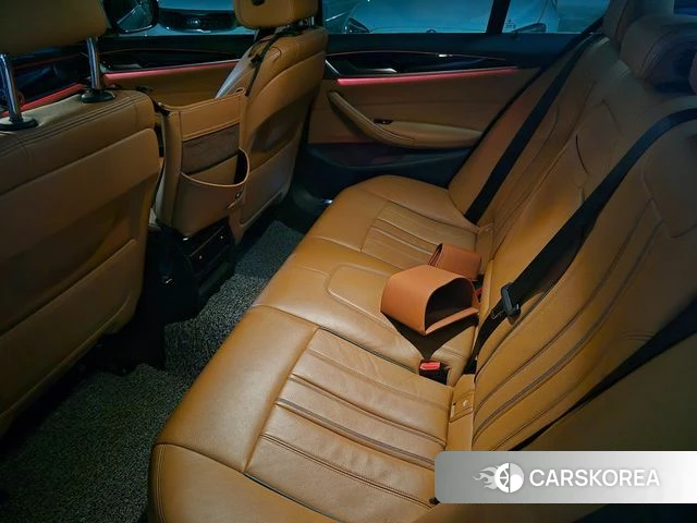 BMW 5 Series (G30) id 3801747 из Кореи 17