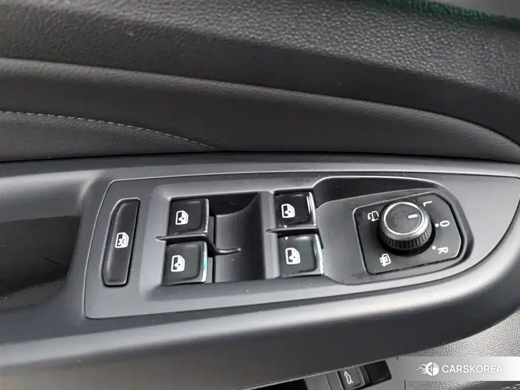 Volkswagen Passat id 4548113 из Китая 24