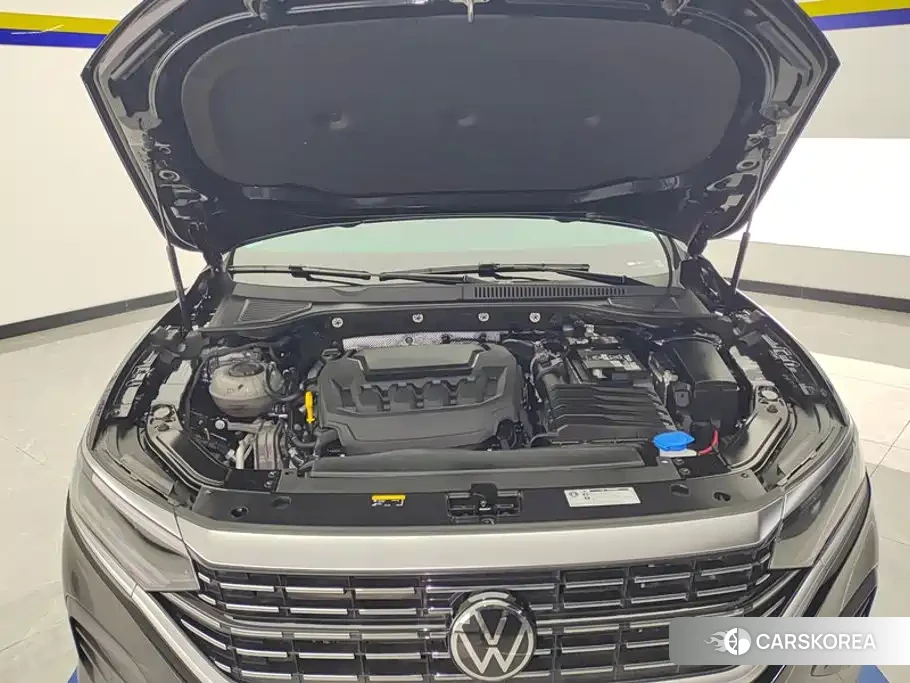 Volkswagen Passat id 4576604 из Китая 16