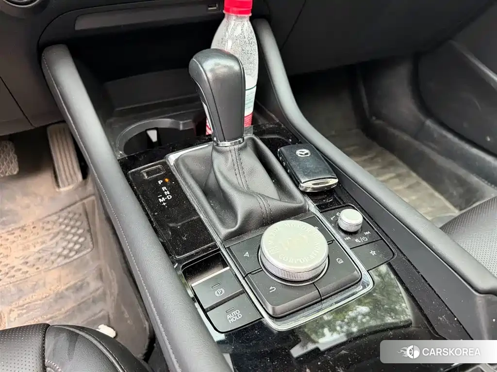 Mazda 3 id 4576539 из Китая 14
