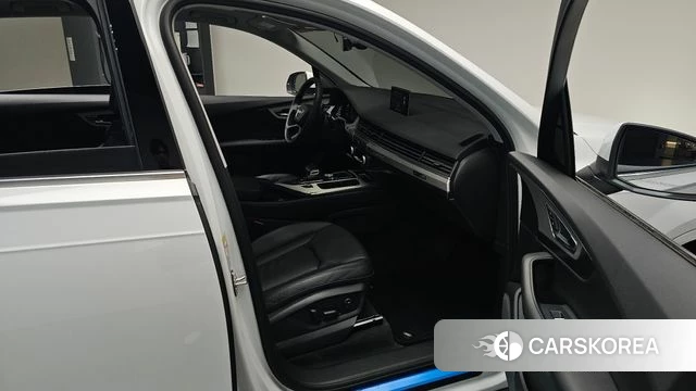 Audi Q7 (4M) id 4615009 из Кореи 32