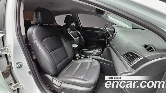 Hyundai Avante AD id 2870703 из Кореи 20