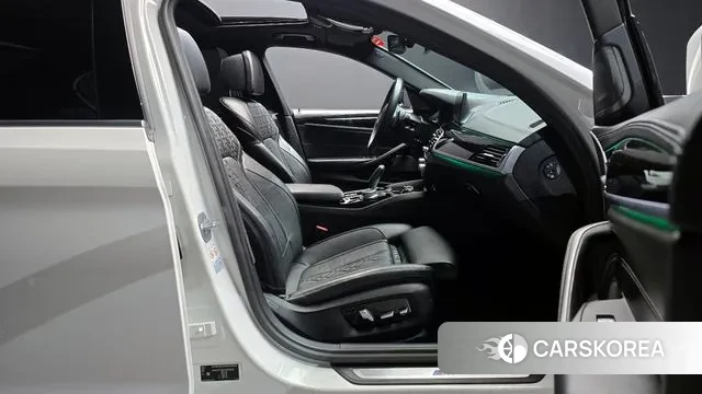 BMW 5 Series (G30) id 3535549 из Кореи 20