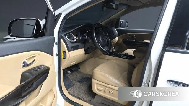 Kia The New Carnival id 4637865 из Кореи 20