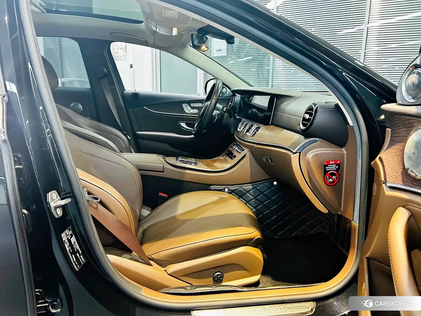 Mercedes-Benz E-Class id 4559579 из Китая 18