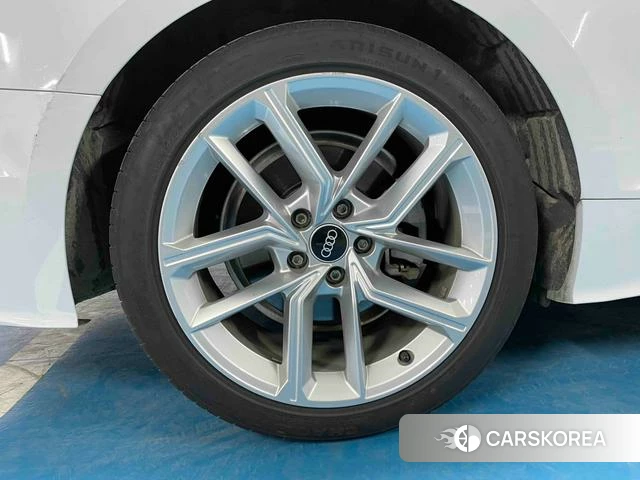 Audi A5 id 3902162 из Китая 18