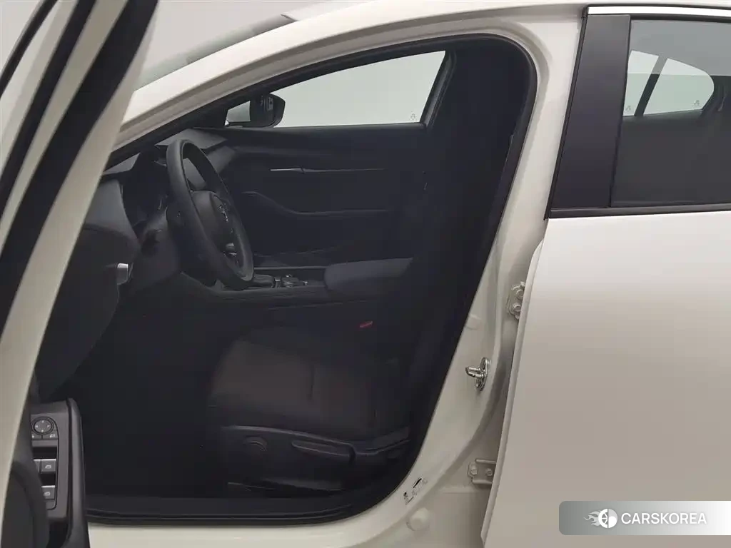 Mazda 3 id 4546343 из Китая 24