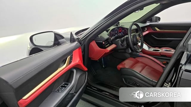 Porsche Taycan id 3817399 из Кореи 20