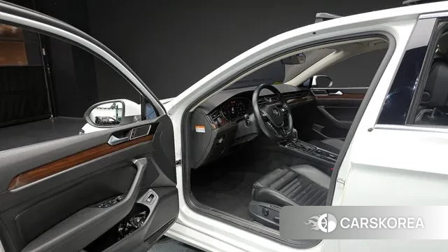 Volkswagen Passat GT (B8) id 3742795 из Кореи 20