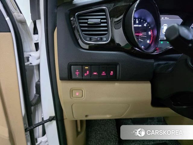 Kia The New Carnival id 4703239 из Кореи 17