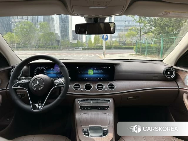 Mercedes-Benz E-class id 4256597 из Китая 31