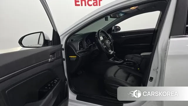 Hyundai Avante AD id 3651896 из Кореи 20