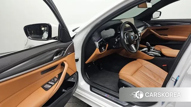 BMW 5 Series (G30) id 3591383 из Кореи 20