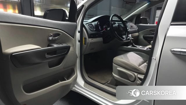 Kia The New Carnival id 4269258 из Кореи 20