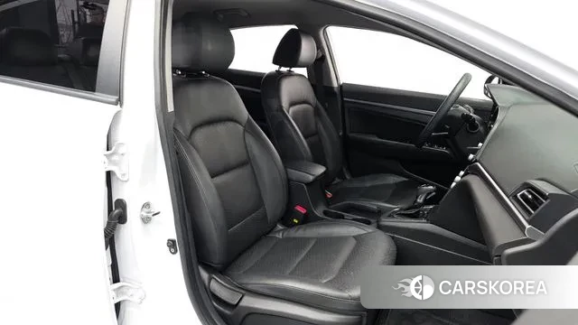 Hyundai The New Avante AD id 3656512 из Кореи 20