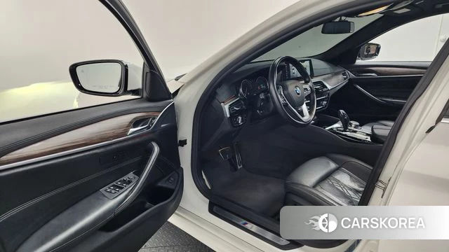 BMW 5 Series (G30) id 3814535 из Кореи 20