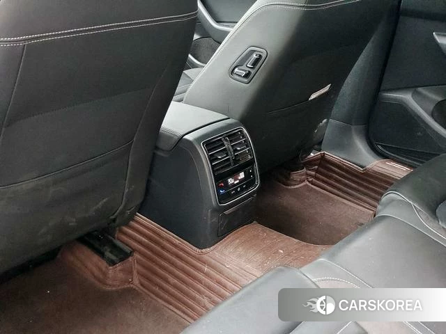 Volkswagen Magotan id 4328687 из Китая 11
