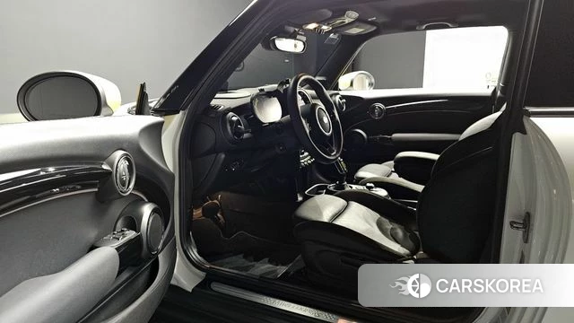 Mini Cooper Electric id 4414643 из Кореи 30