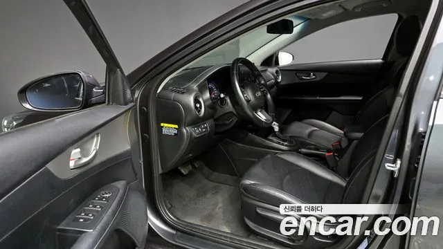 Kia Come New K3 id 2591253 из Кореи 20