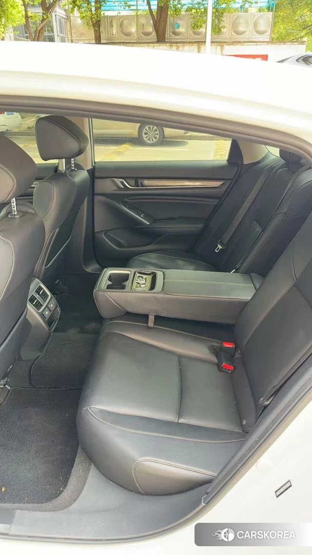 Honda Accord id 4257396 из Китая 13