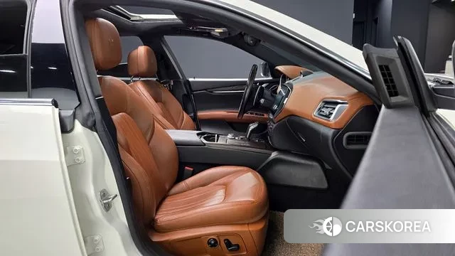 Maserati Ghibli id 3622205 из Кореи 20